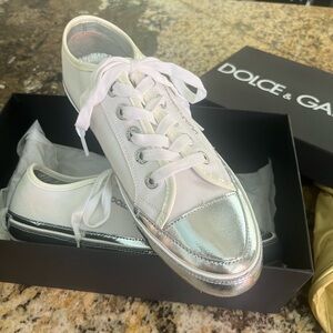 DOLCE & GABBANA SNEAKERS NAPLAK +Canvas +Vernice White & Silver Sz 40/10B NEW!!